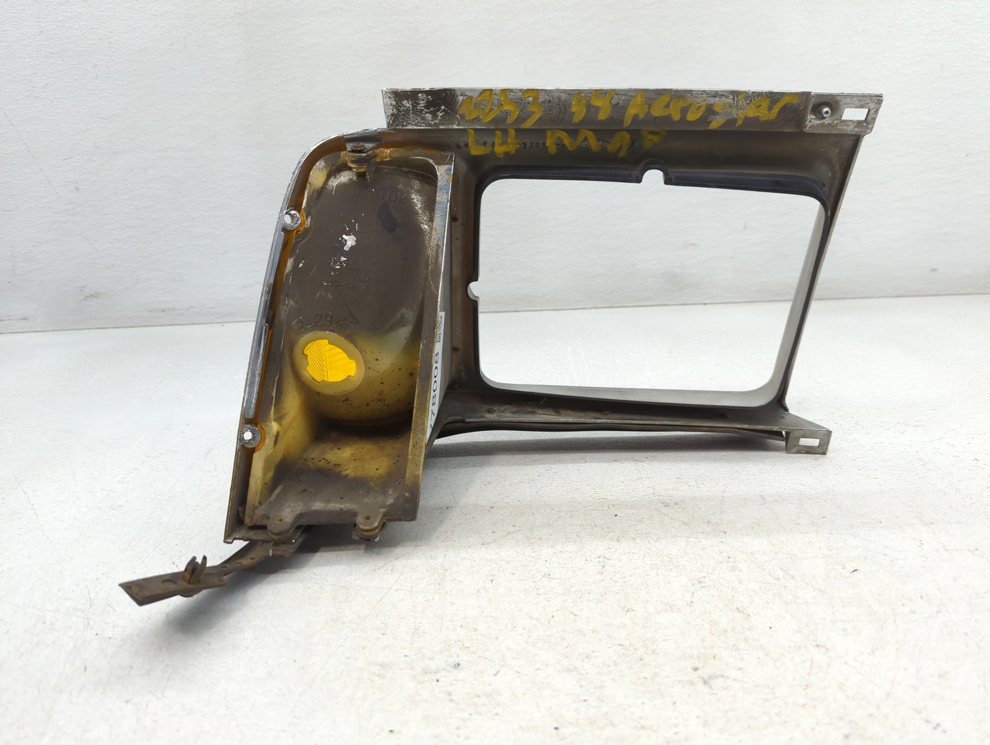 1988 Ford Aerostar Driver Left Oem Head Light Headlight Lamp - Oemusedautoparts1.com