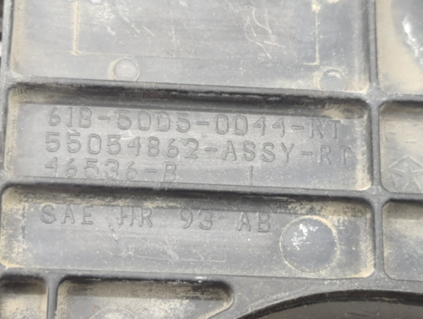 2002 Jeep Grand Cherokee Passenger Right Oem Head Light Headlight Lamp - Oemusedautoparts1.com