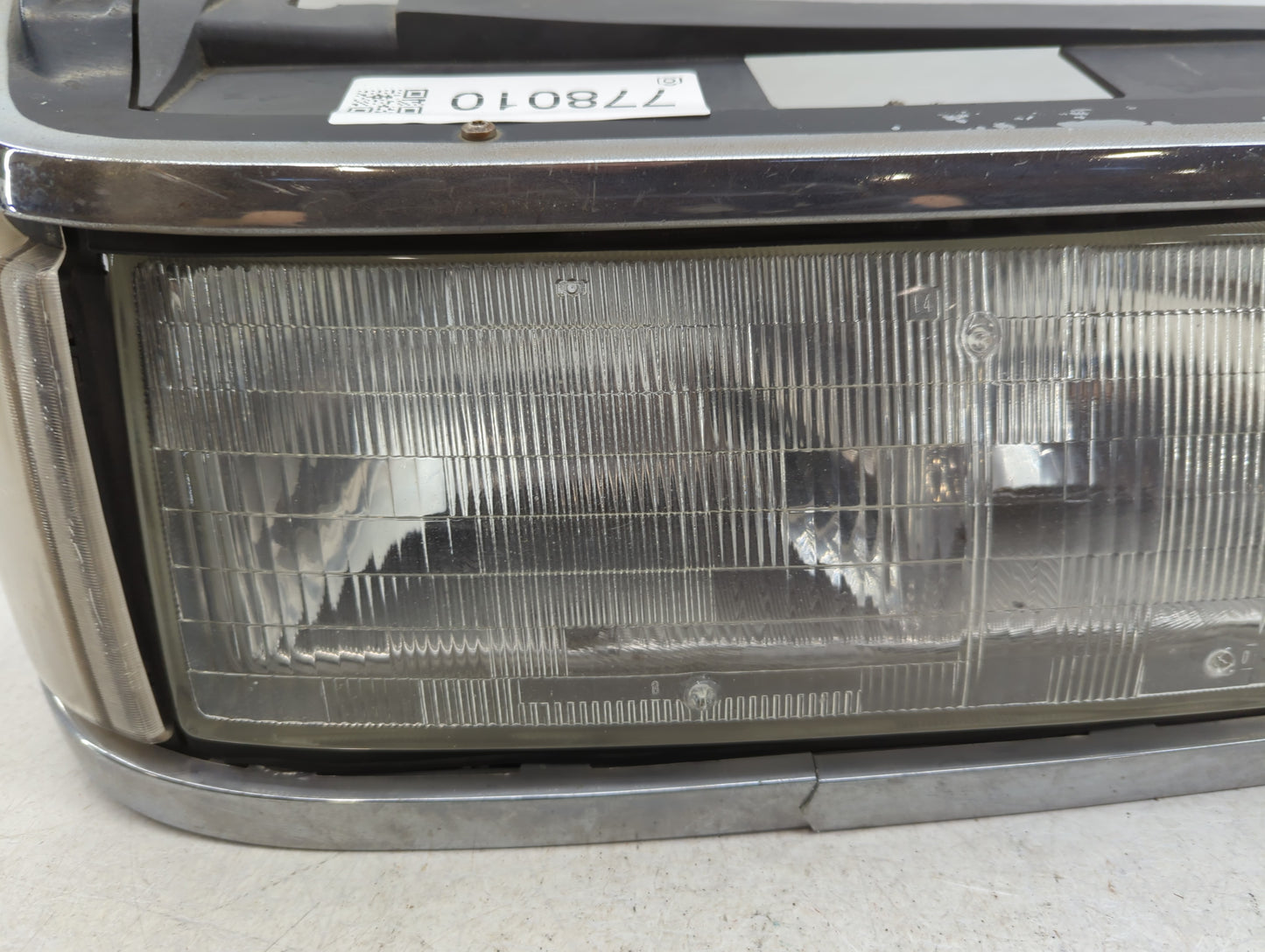 1991 Chrysler TC Maserati Headlight - Oemusedautoparts1.com