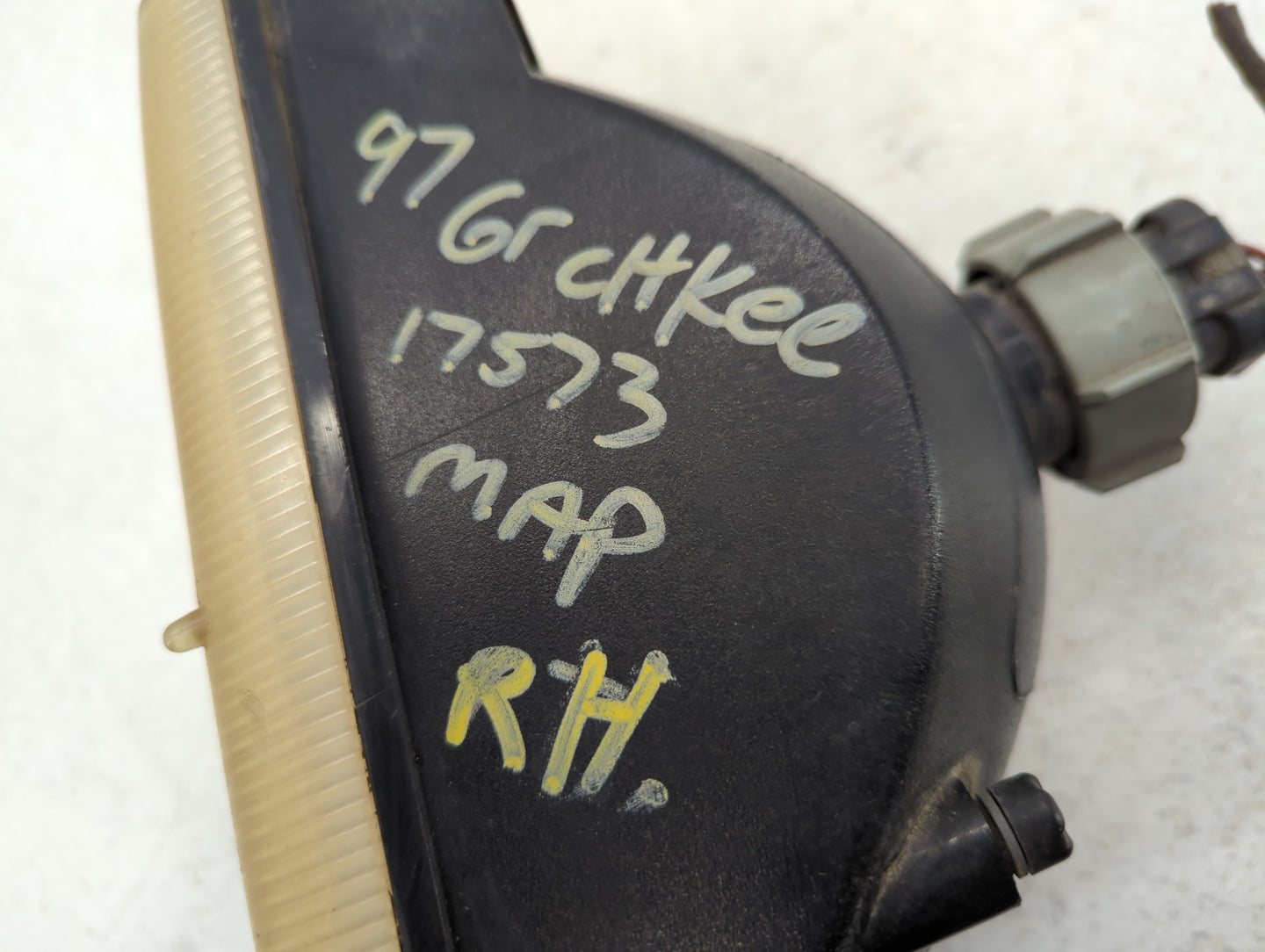 1996 Jeep Grand Cherokee Passenger Right Oem Head Light Headlight Lamp - Oemusedautoparts1.com