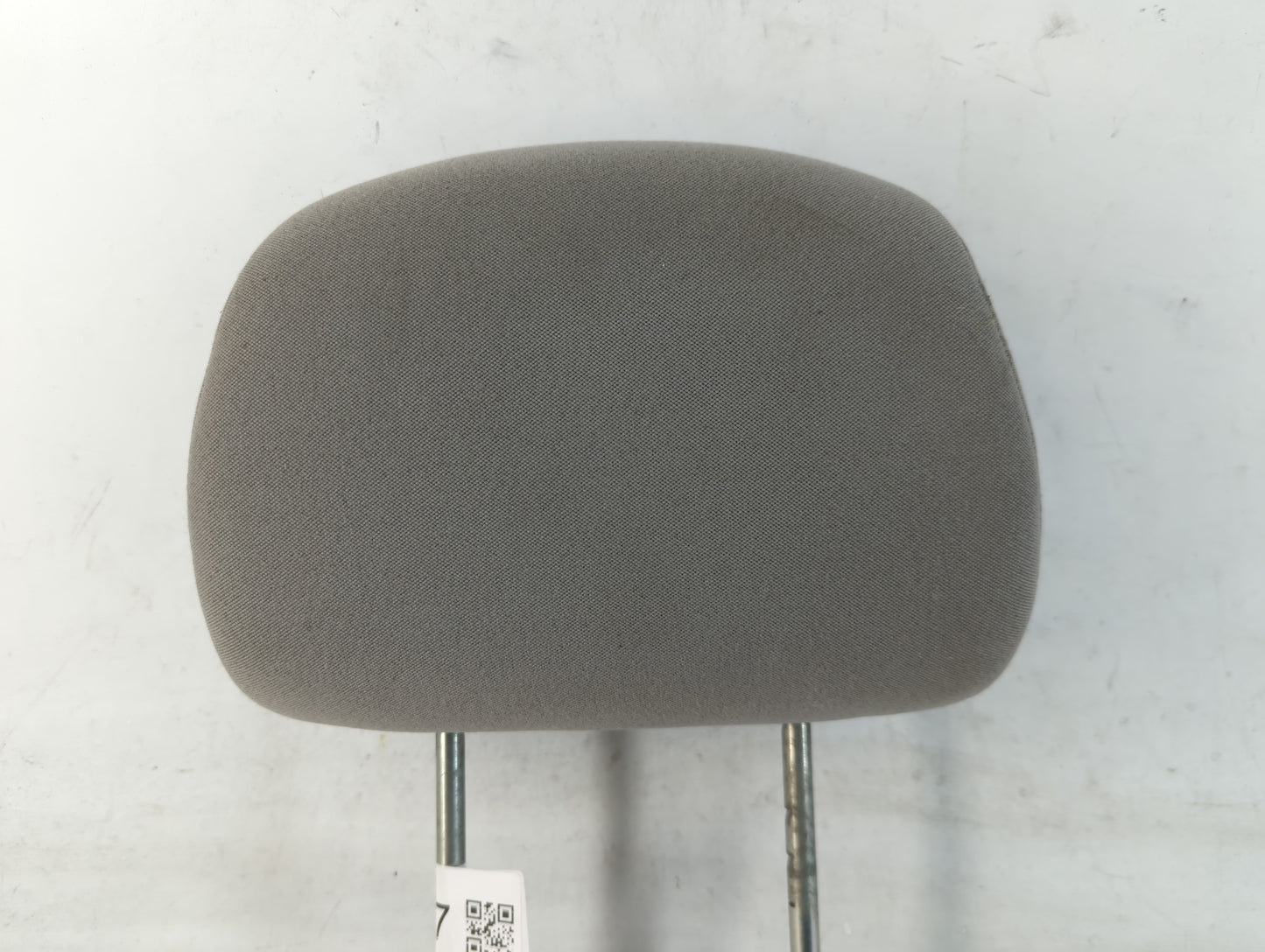 2008 Pontiac G5 Headrest Head Rest Rear Center Seat Fits OEM Used Auto Parts - Oemusedautoparts1.com
