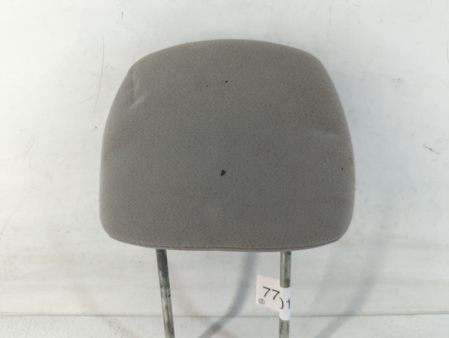 2008 Pontiac G5 Headrest Head Rest Rear Center Seat Fits OEM Used Auto Parts - Oemusedautoparts1.com