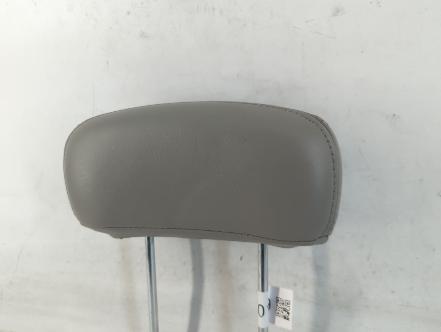 0 Chevrolet Malibu Headrest Head Rest Rear Center Seat Fits OEM Used Auto Parts - Oemusedautoparts1.com