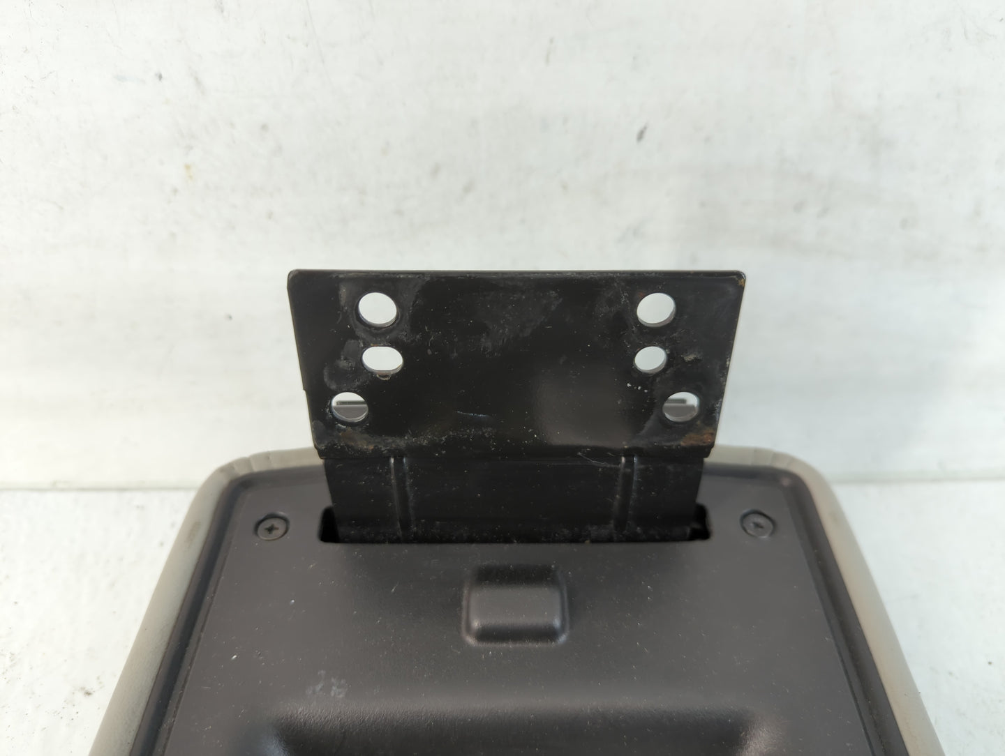 2011 Chevrolet Impala Center Console Armrest Cover Lid Fits OEM Used Auto Parts - Oemusedautoparts1.com