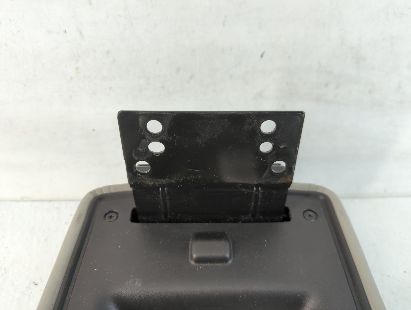 2011 Chevrolet Impala Center Console Armrest Cover Lid Fits OEM Used Auto Parts - Oemusedautoparts1.com