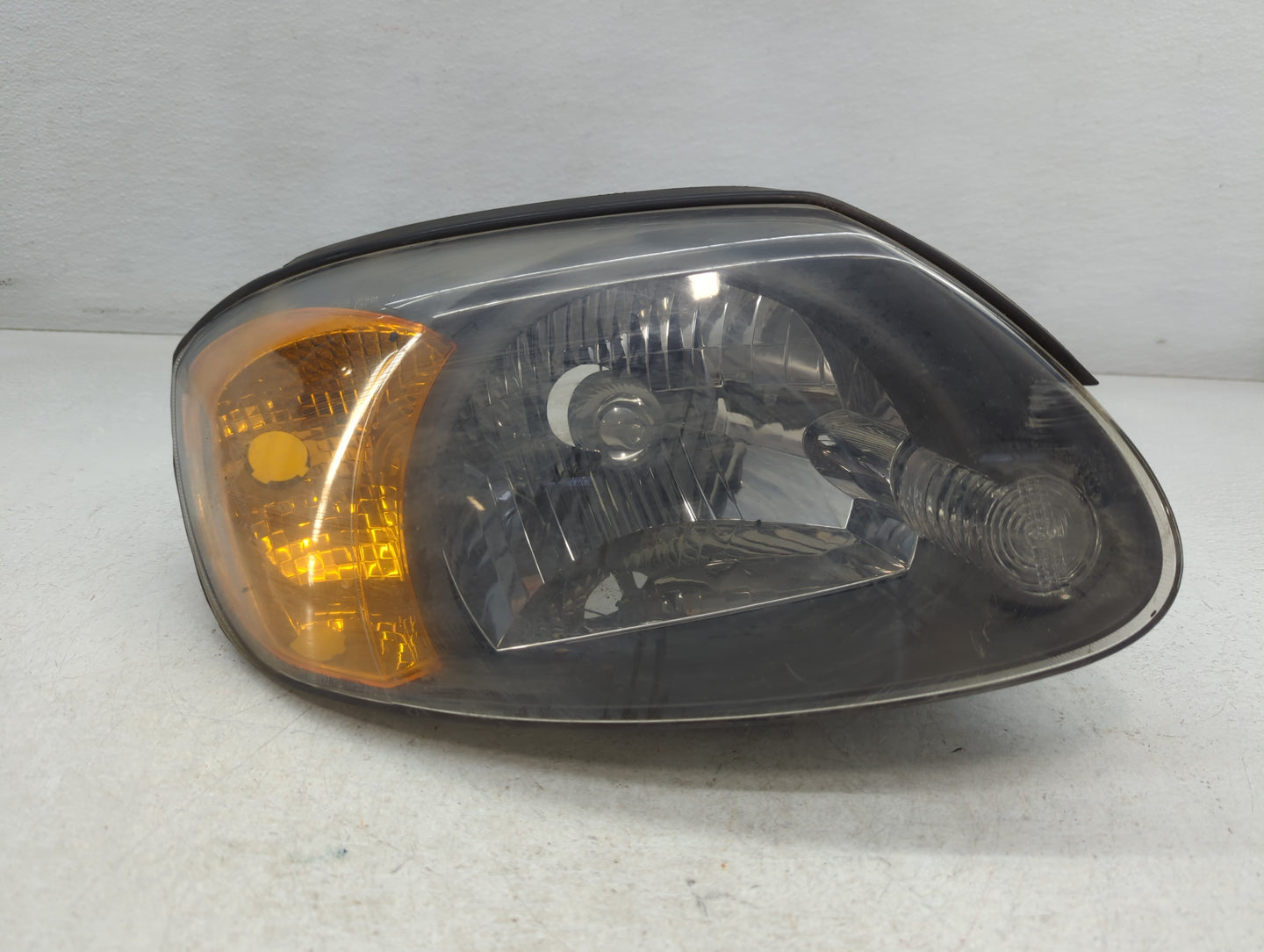 2003-2006 Hyundai Accent Passenger Right Oem Head Light Headlight Lamp - Oemusedautoparts1.com