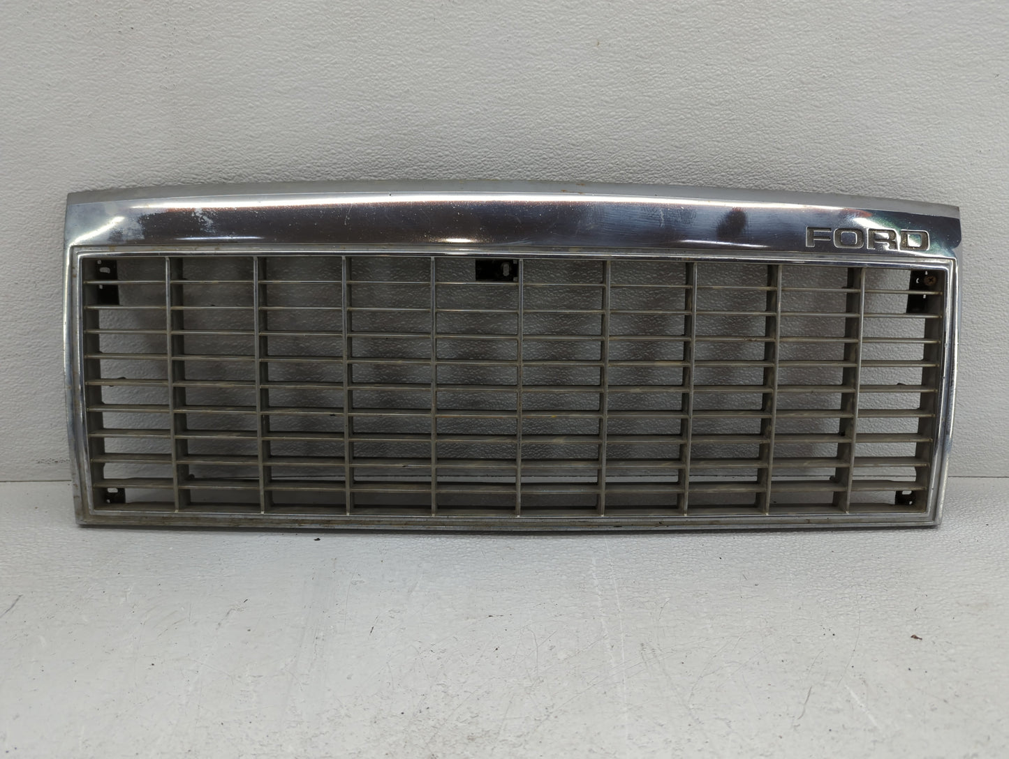 1981 Ford Granada Front Grille Bumper Not Included - Oemusedautoparts1.com