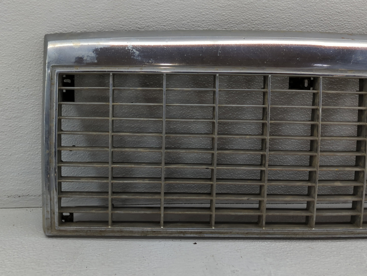 1981 Ford Granada Front Grille Bumper Not Included - Oemusedautoparts1.com