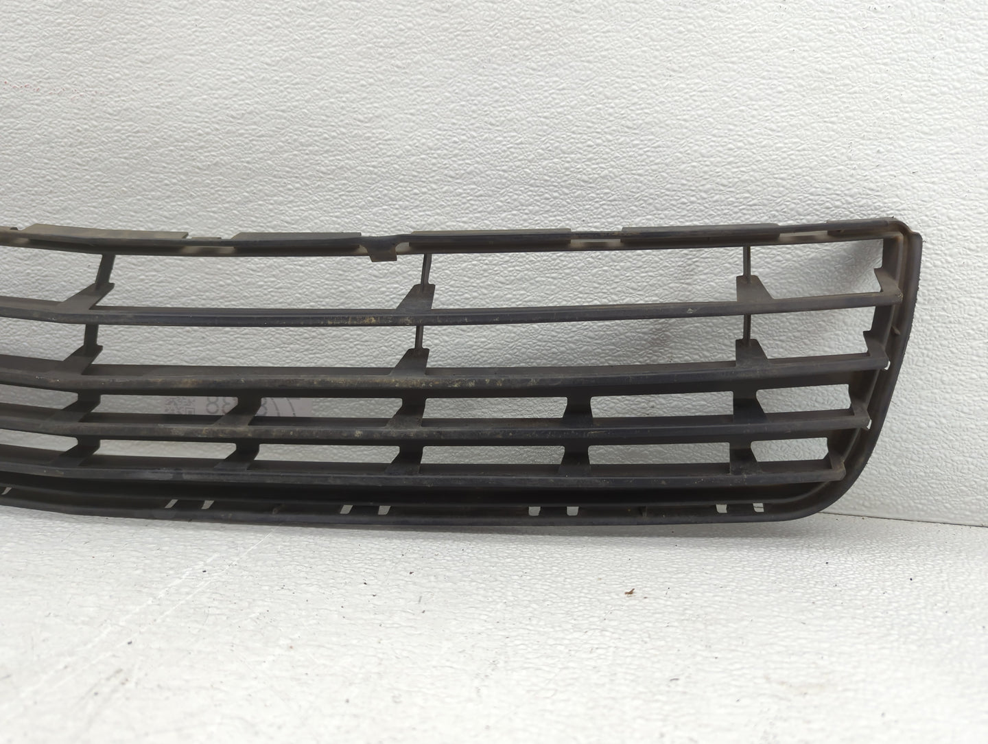 2006-2009 Pontiac Torrent Front Grille Bumper Not Included - Oemusedautoparts1.com
