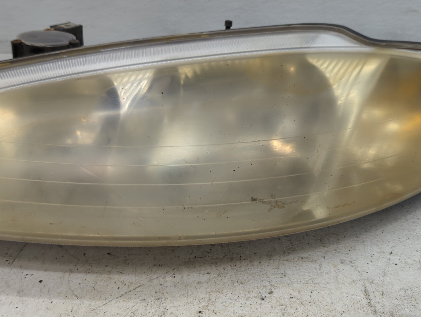 1998-2004 Dodge Intrepid Driver Left Oem Head Light Headlight Lamp - Oemusedautoparts1.com