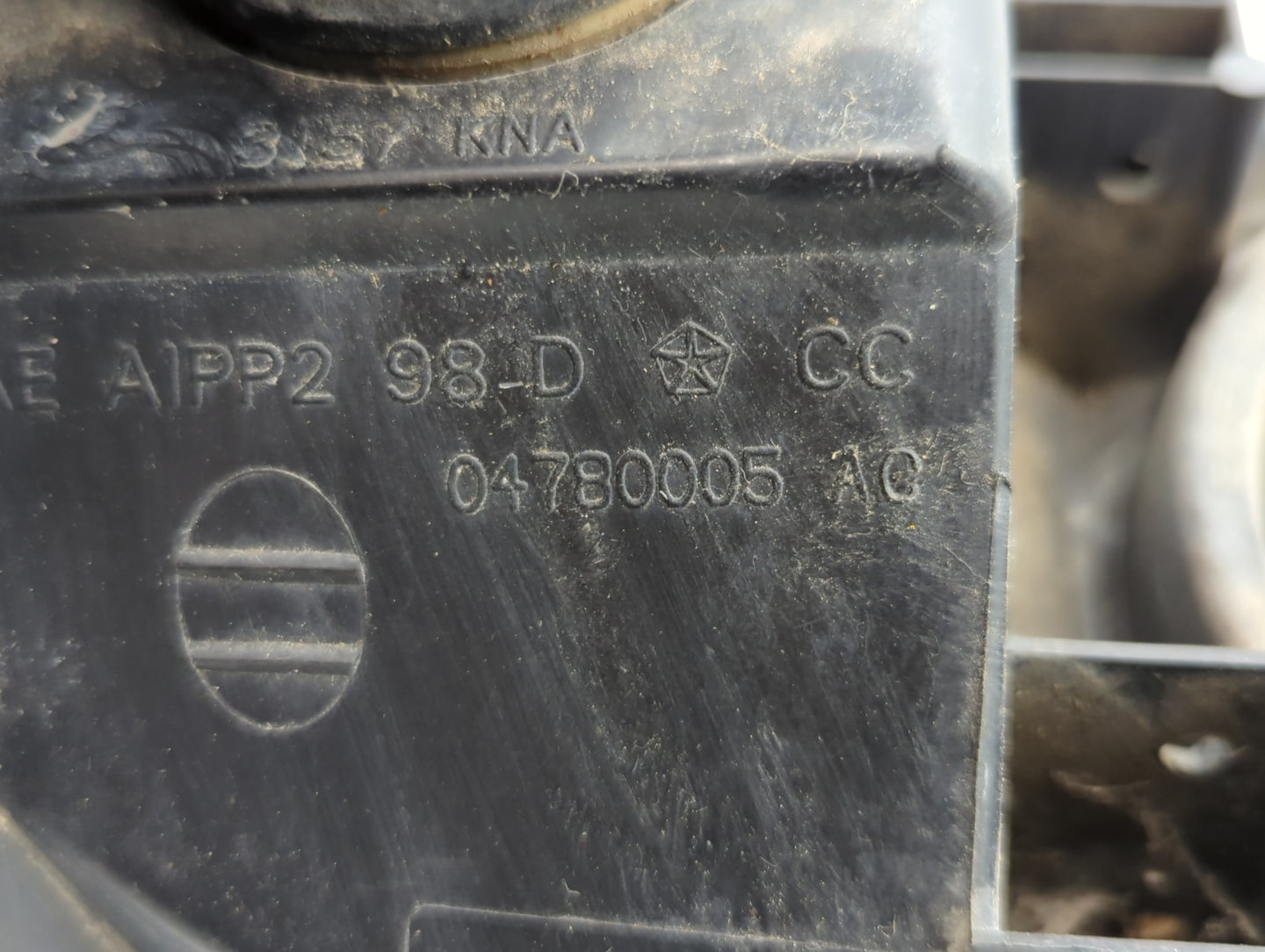 1998-2004 Dodge Intrepid Driver Left Oem Head Light Headlight Lamp - Oemusedautoparts1.com