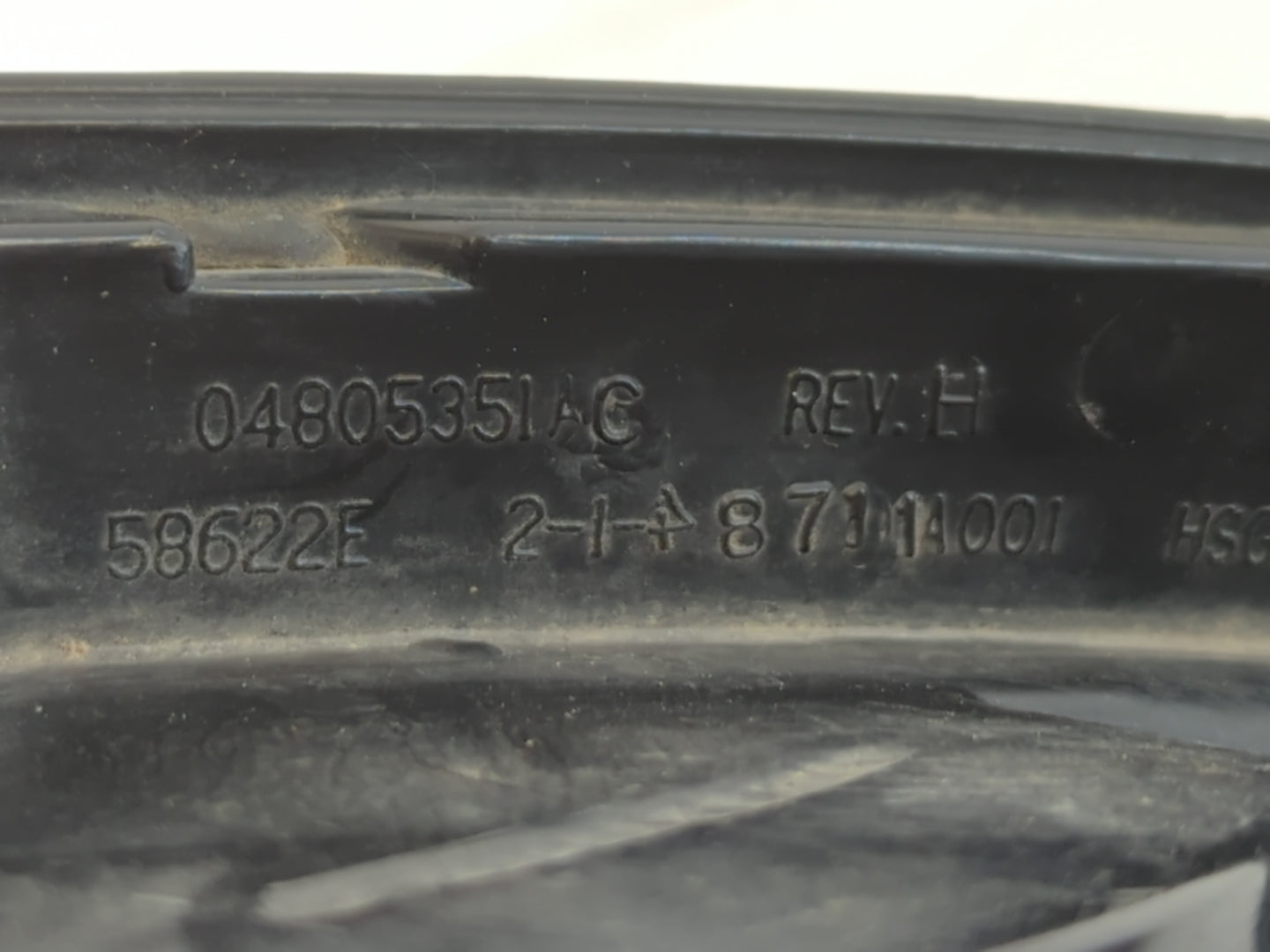 2001-2006 Dodge Stratus Tail Light Assembly Driver Left OEM P/N:58622E 04805351AA Fits Fits 2001 2002 2003 2004 2005 2006 OEM Used Auto Parts - Oemusedautoparts1.com