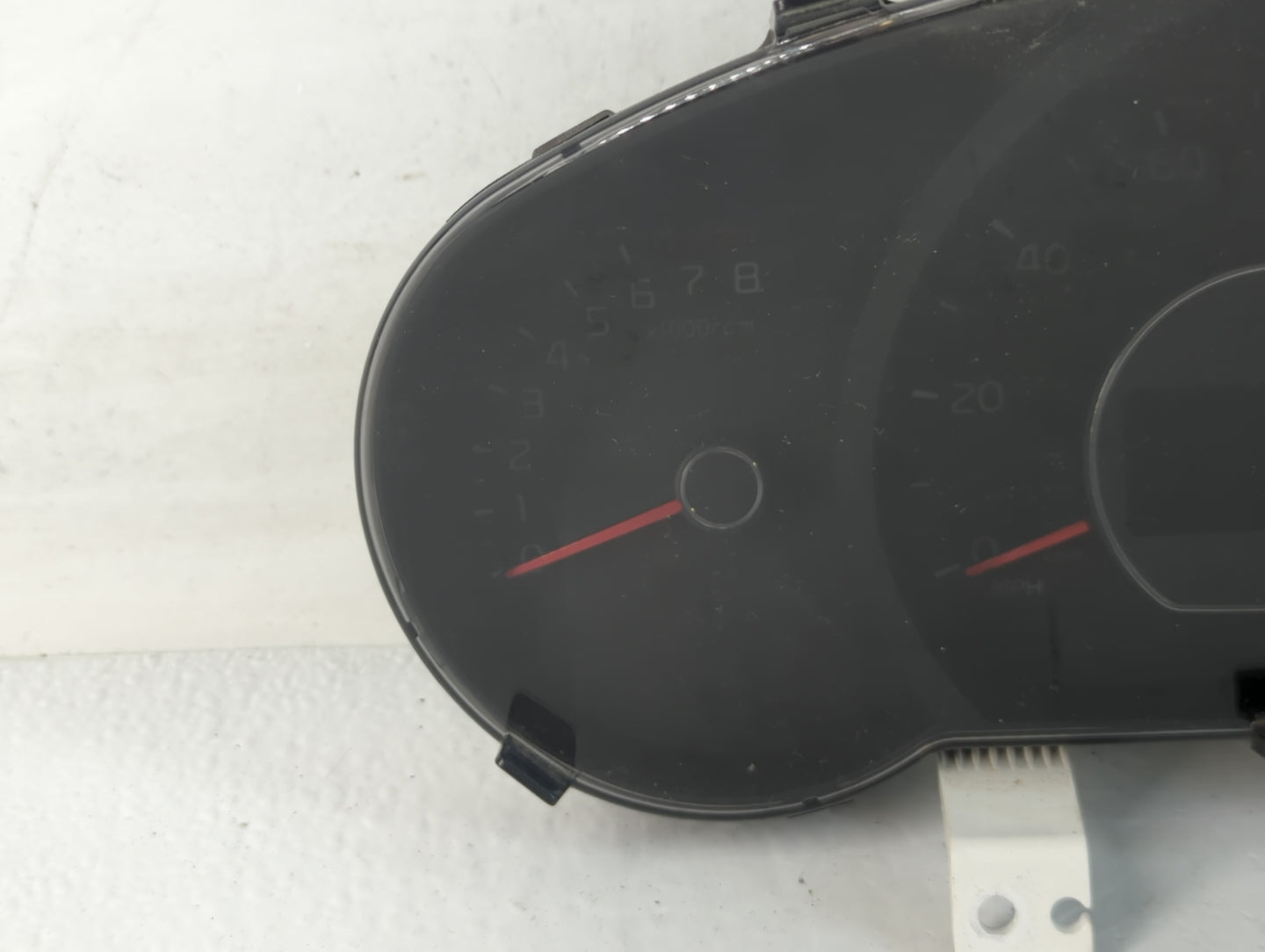 2017-2019 Kia Soul Instrument Cluster Speedometer Gauges P/N:94006-92720 94006-B2720 Fits Fits 2017 2018 2019 OEM Used Auto Parts - Oemusedautoparts1.com