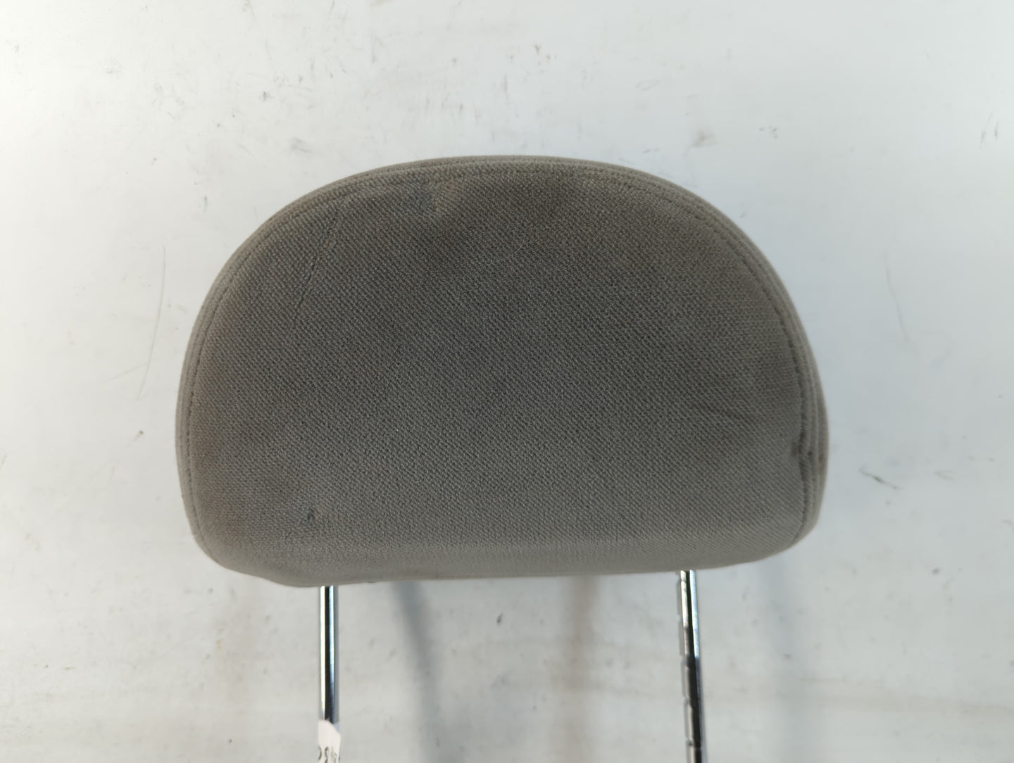 2002 Mercury Sable Headrest Head Rest Rear Center Seat Fits OEM Used Auto Parts - Oemusedautoparts1.com