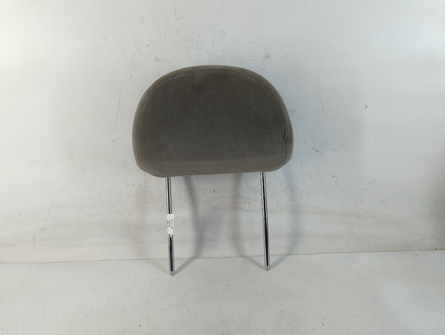 2002 Mercury Sable Headrest Head Rest Rear Center Seat Fits OEM Used Auto Parts - Oemusedautoparts1.com