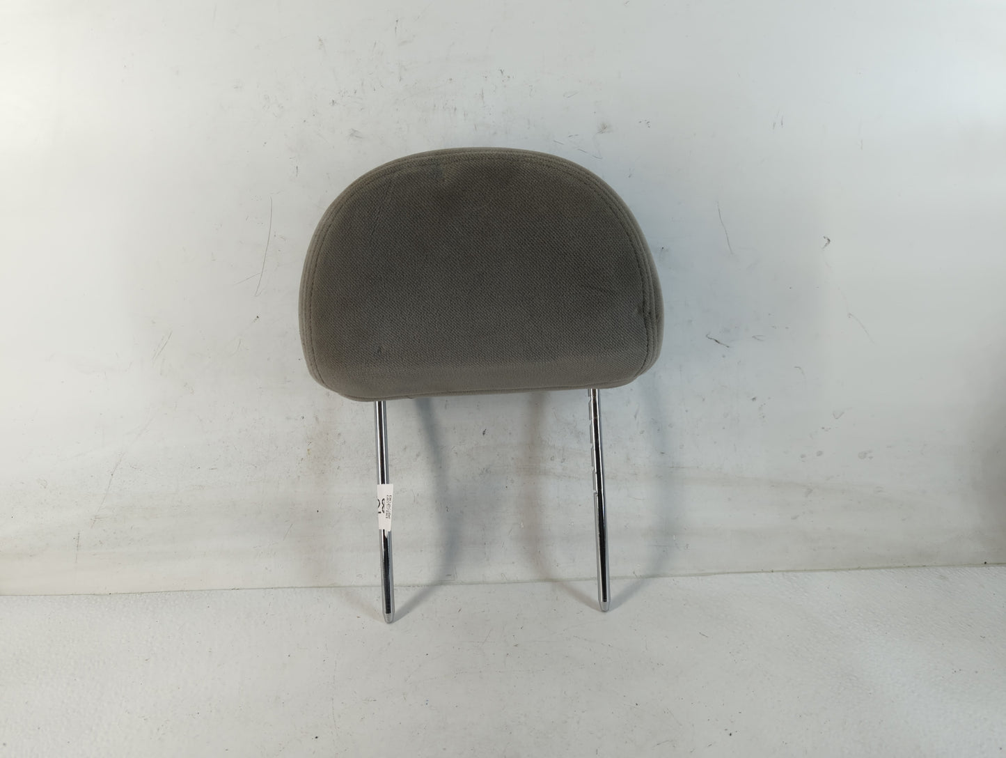 2002 Mercury Sable Headrest Head Rest Rear Center Seat Fits OEM Used Auto Parts - Oemusedautoparts1.com