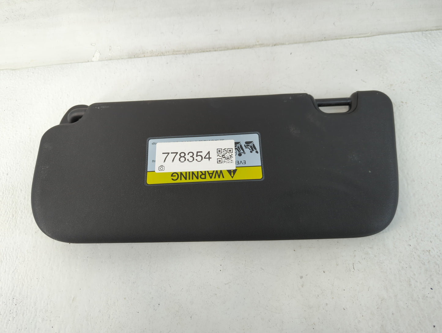 2014-2019 Kia Soul Sun Visor Shade Replacement Passenger Right Mirror Fits Fits 2014 2015 2016 2017 2018 2019 OEM Used Auto Parts - Oemusedautoparts1.com