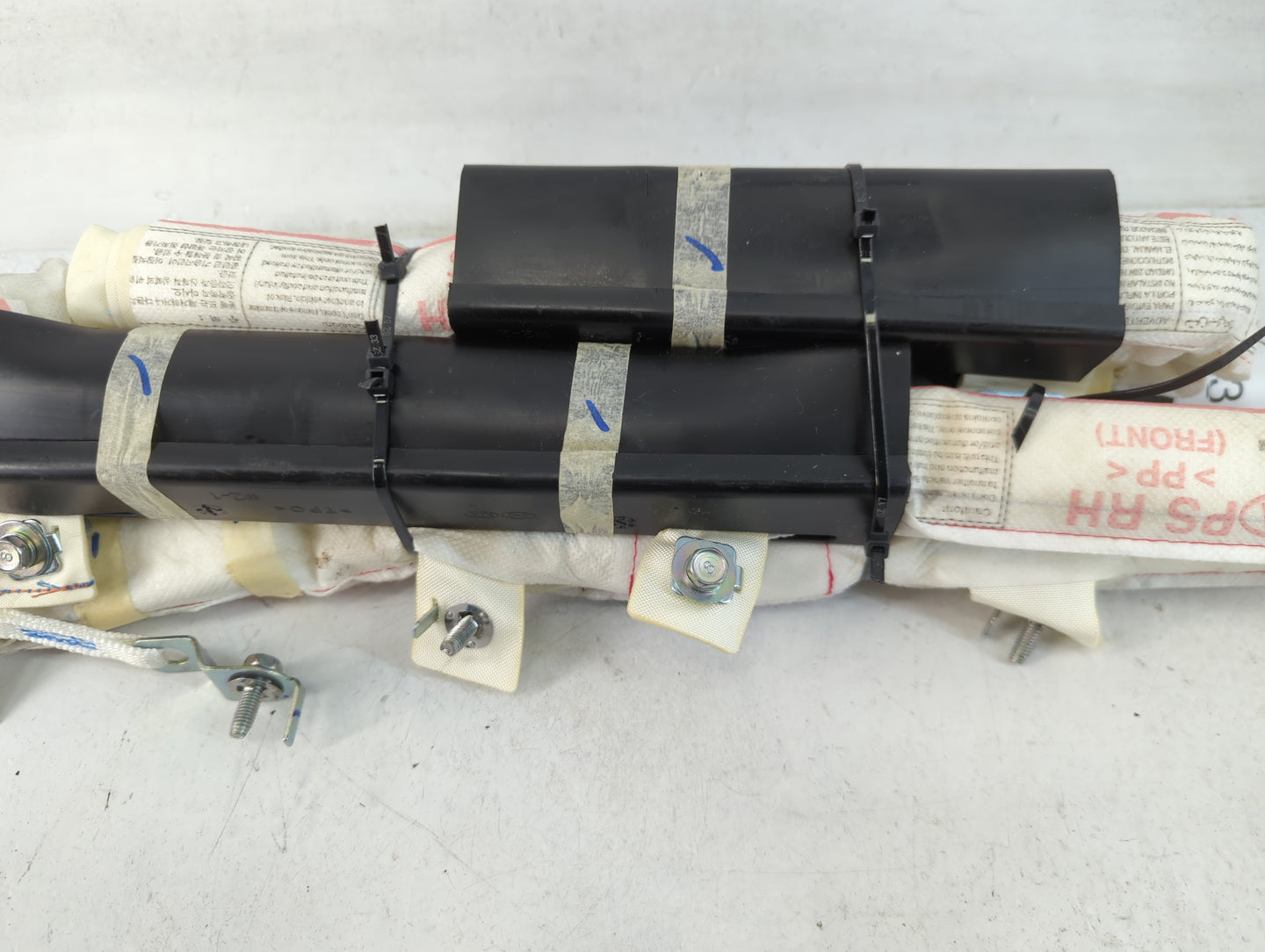 2014-2019 Kia Soul Air Bag Passenger Right Dashboard OEM P/N:BA07920 Fits Fits 2014 2015 2016 2017 2018 2019 OEM Used Auto Parts - Oemusedautoparts1.com