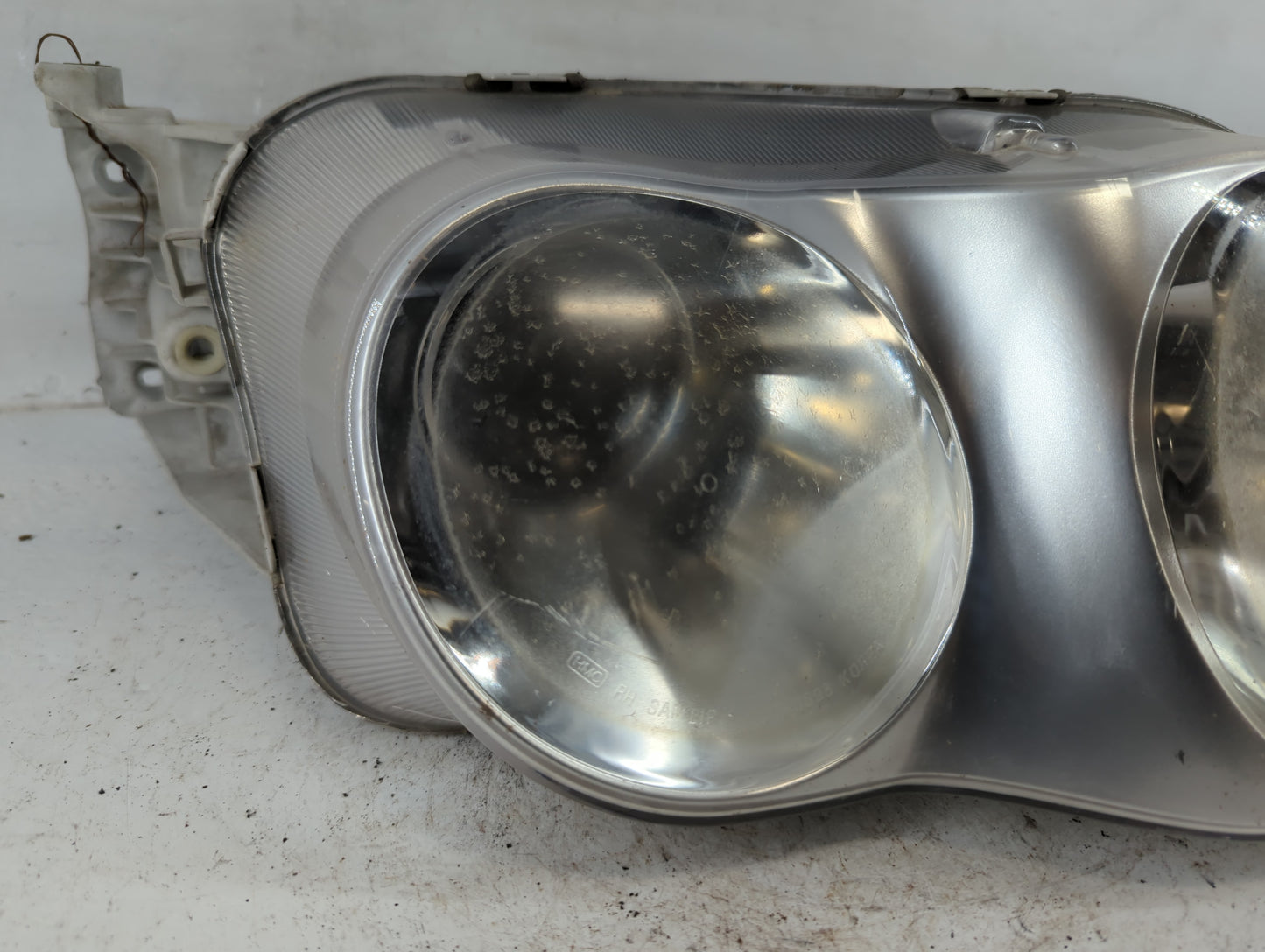 Hyundai Tiburo Passenger Right Oem Head Light Headlight Lamp - Oemusedautoparts1.com