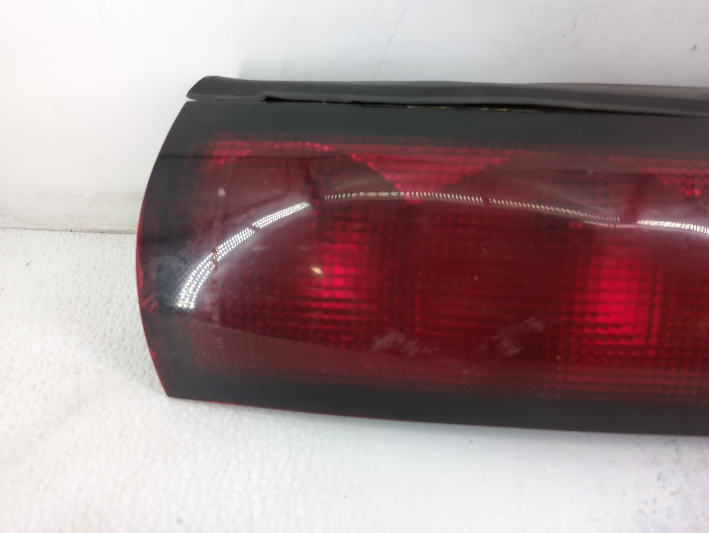 1990-1996 Pontiac Trans Sport Tail Light Assembly Driver Left OEM P/N:16511103 Fits Fits 1990 1991 1992 1993 1994 1995 1996 OEM Used Auto Parts - Oemusedautoparts1.com