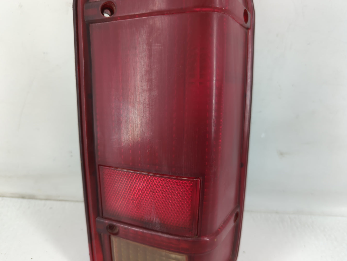 1990 Ford Bronco Tail Light Assembly Passenger Right OEM P/N:SAE-2AIP2RST-82TK Fits OEM Used Auto Parts - Oemusedautoparts1.com