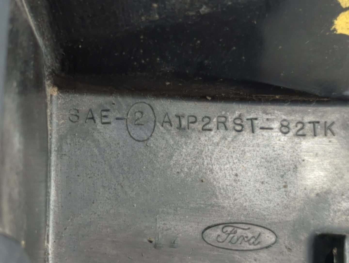 1990 Ford Bronco Tail Light Assembly Passenger Right OEM P/N:SAE-2AIP2RST-82TK Fits OEM Used Auto Parts - Oemusedautoparts1.com