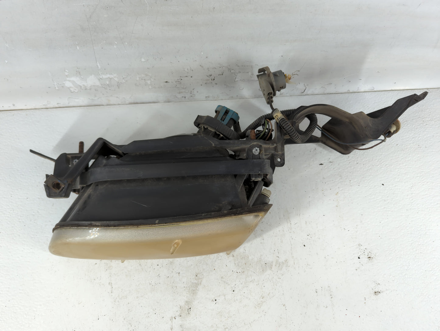 1997-2003 Pontiac Grand Prix Driver Left Oem Head Light Headlight Lamp - Oemusedautoparts1.com