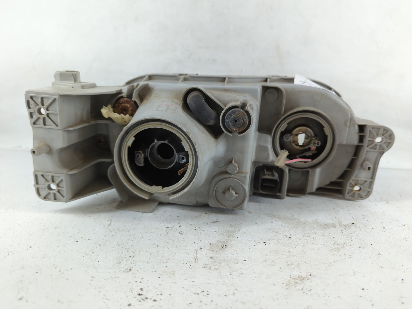 2000-2001 Hyundai Tiburon Driver Left Oem Head Light Headlight Lamp - Oemusedautoparts1.com