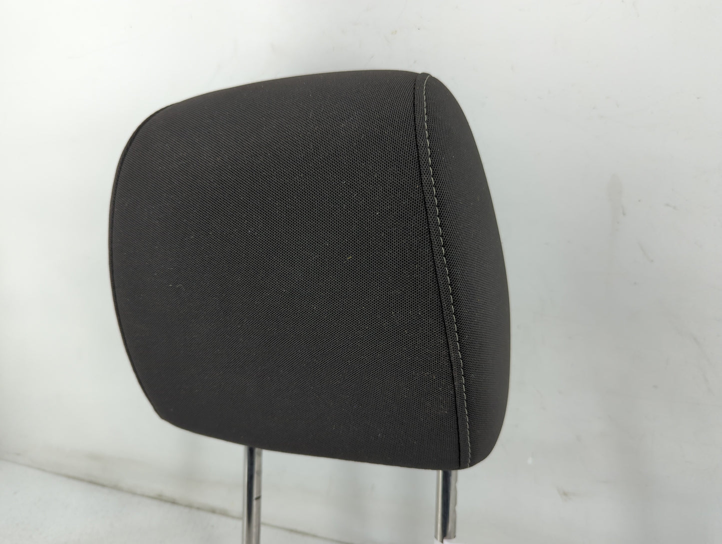 2013-2016 Chevrolet Sonic Headrest Head Rest Front Driver Passenger Seat Fits Fits 2013 2014 2015 2016 OEM Used Auto Parts - Oemusedautoparts1.com