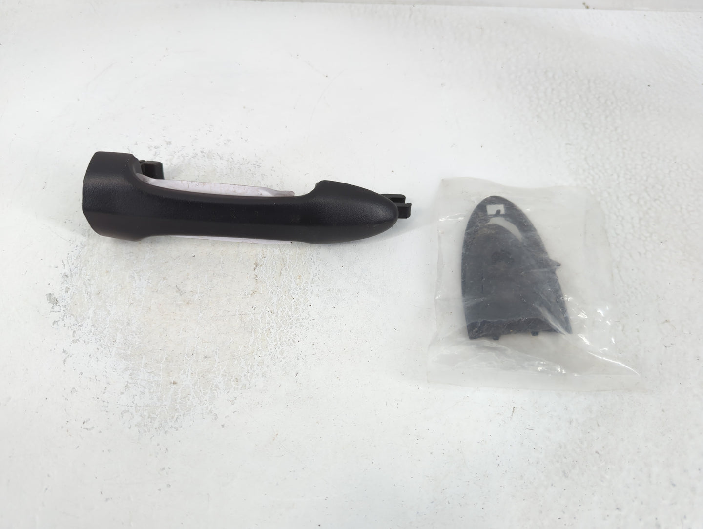 2007 Ford Focus Drivers Side Inside Front Door Handle Oem - Oemusedautoparts1.com