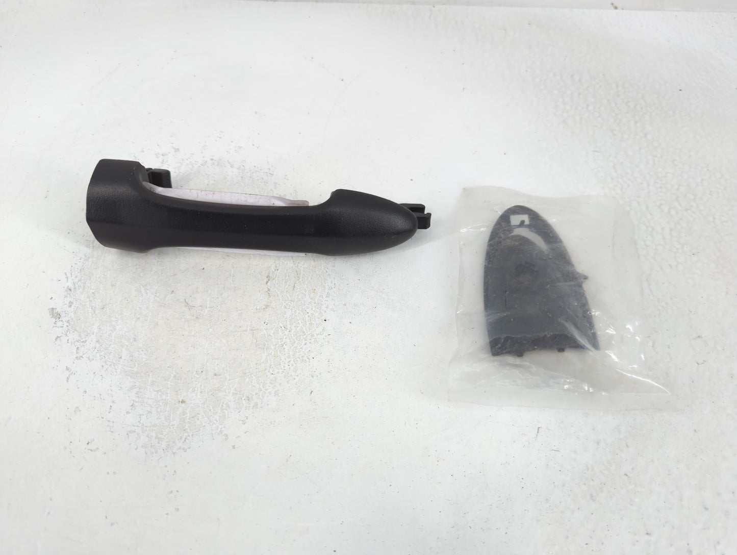 2007 Ford Focus Drivers Side Inside Front Door Handle Oem - Oemusedautoparts1.com