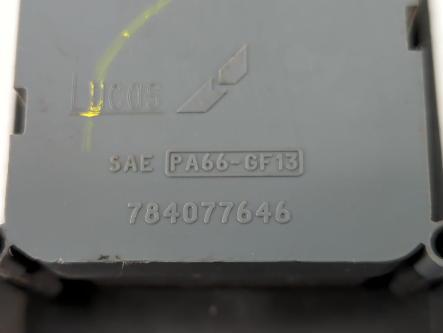 2004-2006 Buick Rendezvous Windshield Washer Fluid Reservoir Bottle Oem - Oemusedautoparts1.com