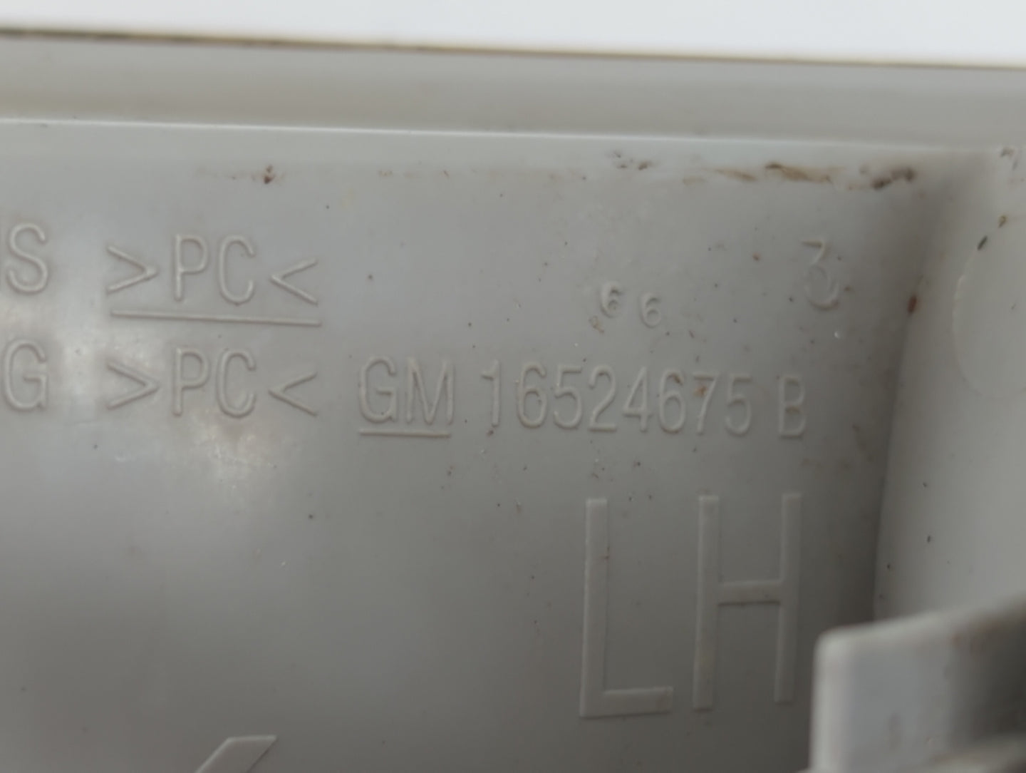 2006-2007 Gmc Sierra 1500 Driver Left Oem Head Light Headlight Lamp - Oemusedautoparts1.com