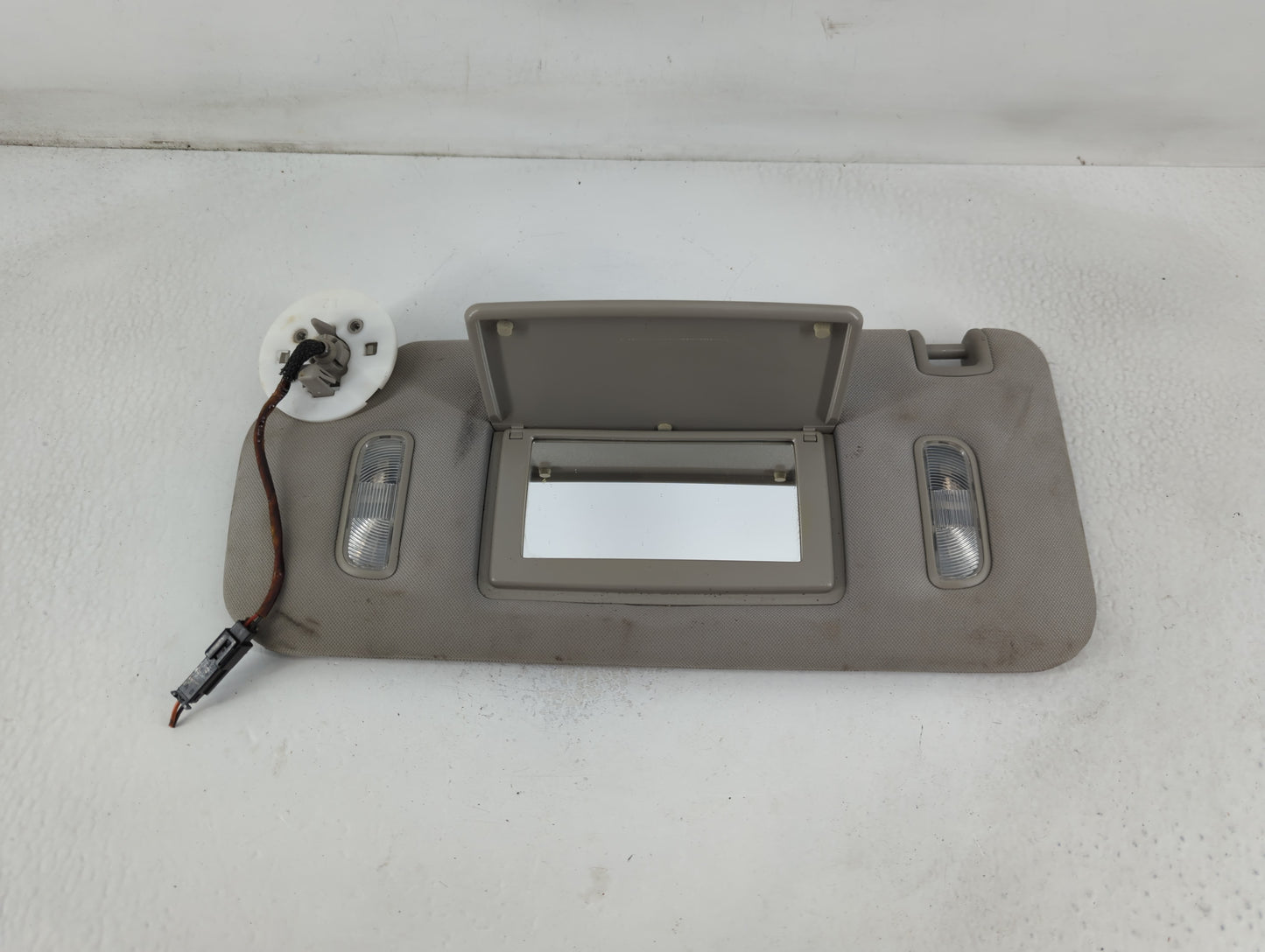 2010-2017 Chevrolet Equinox Sun Visor Shade Replacement Passenger Right Mirror Fits Fits 2010 2011 2012 2013 2014 2015 2016 2017 OEM Used Auto Parts