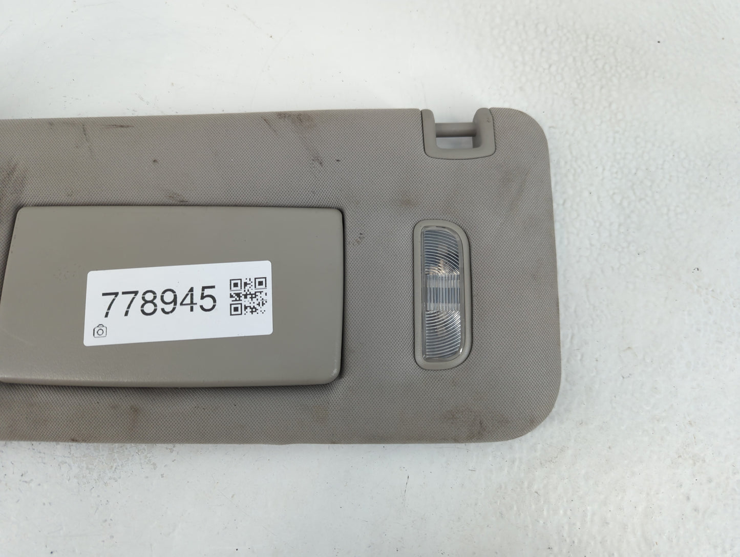 2010-2017 Chevrolet Equinox Sun Visor Shade Replacement Passenger Right Mirror Fits Fits 2010 2011 2012 2013 2014 2015 2016 2017 OEM Used Auto Parts