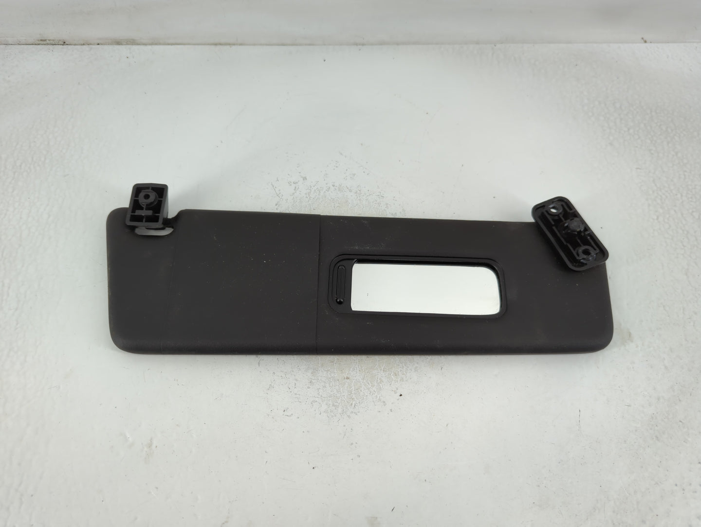 2016-2021 Chevrolet Malibu Sun Visor Shade Replacement Driver Left Mirror Fits Fits 2016 2017 2018 2019 2020 2021 OEM Used Auto Parts - Oemusedautoparts1.com