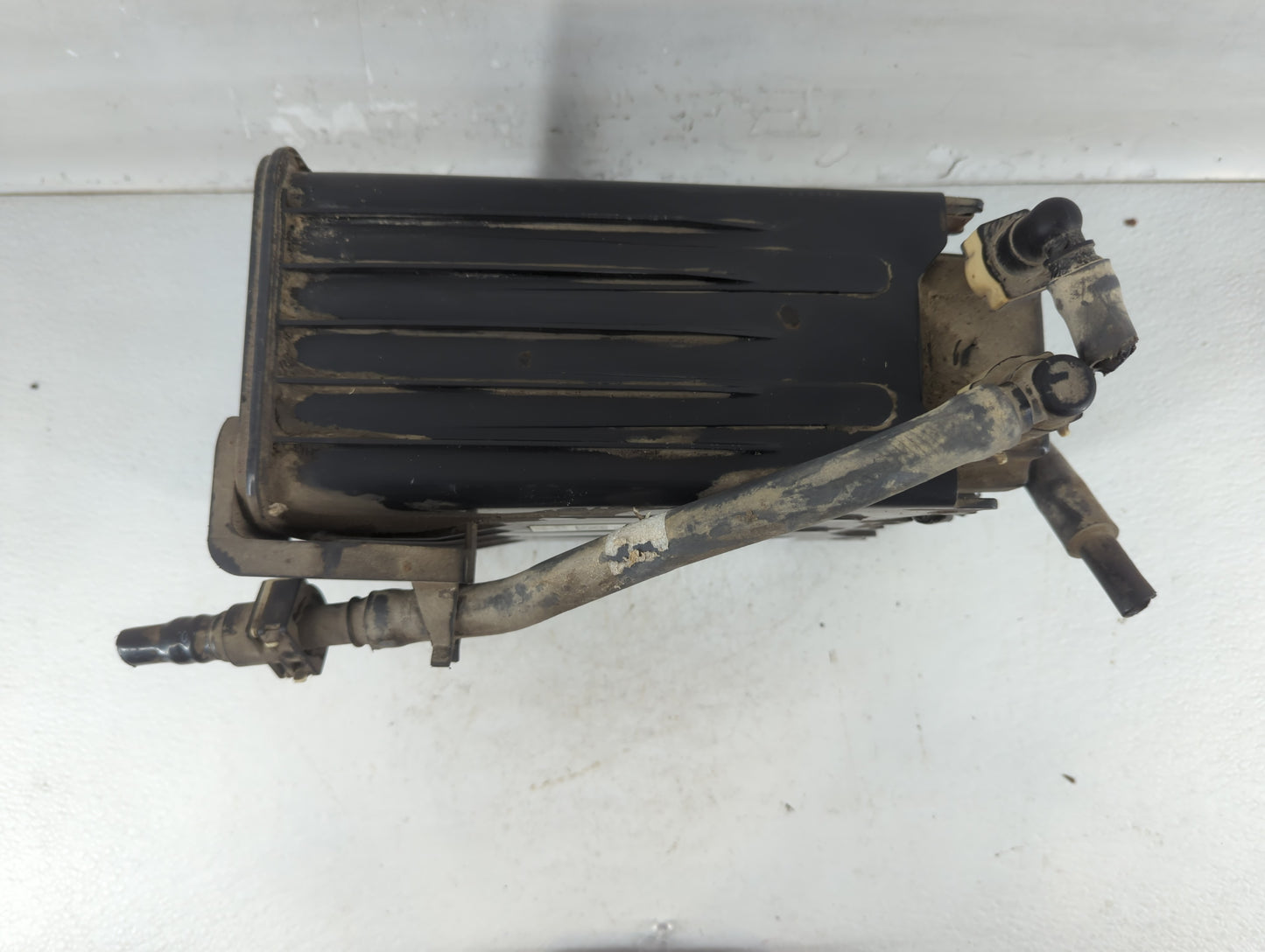 2014 Ford Expedition Fuel Vapor Charcoal Canister - Oemusedautoparts1.com