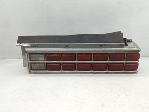 1986 Pontiac Bonneville Tail Light Assembly Passenger Right OEM P/N:5972712 Fits OEM Used Auto Parts