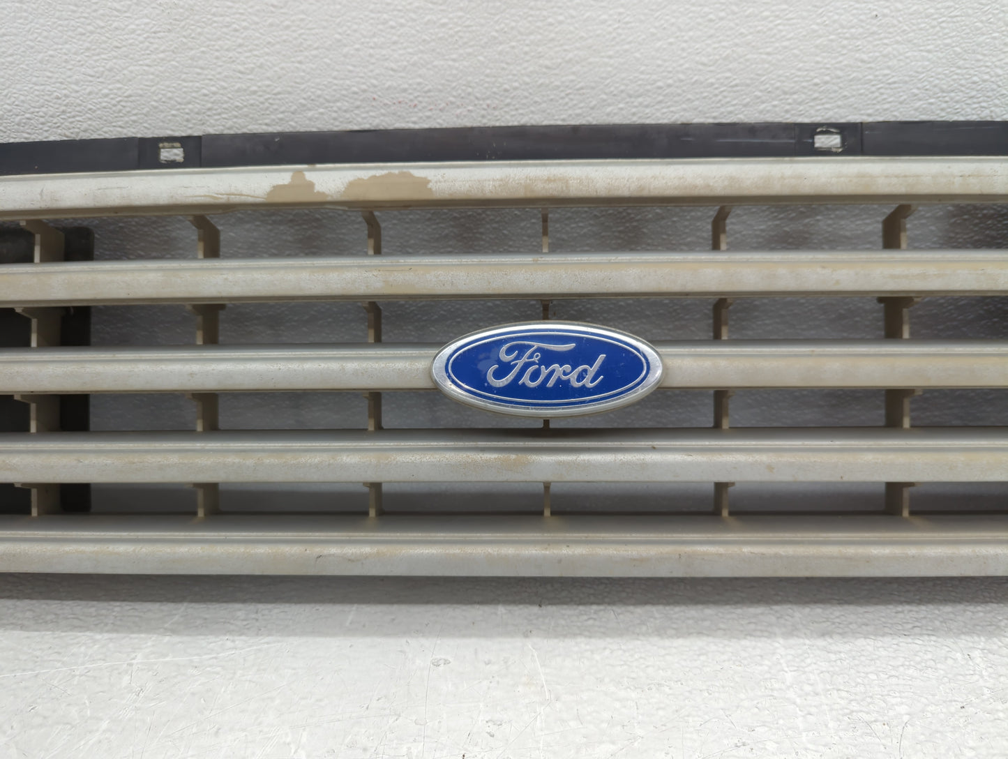 1988 Ford Aerostar Front Grille Bumper Not Included - Oemusedautoparts1.com