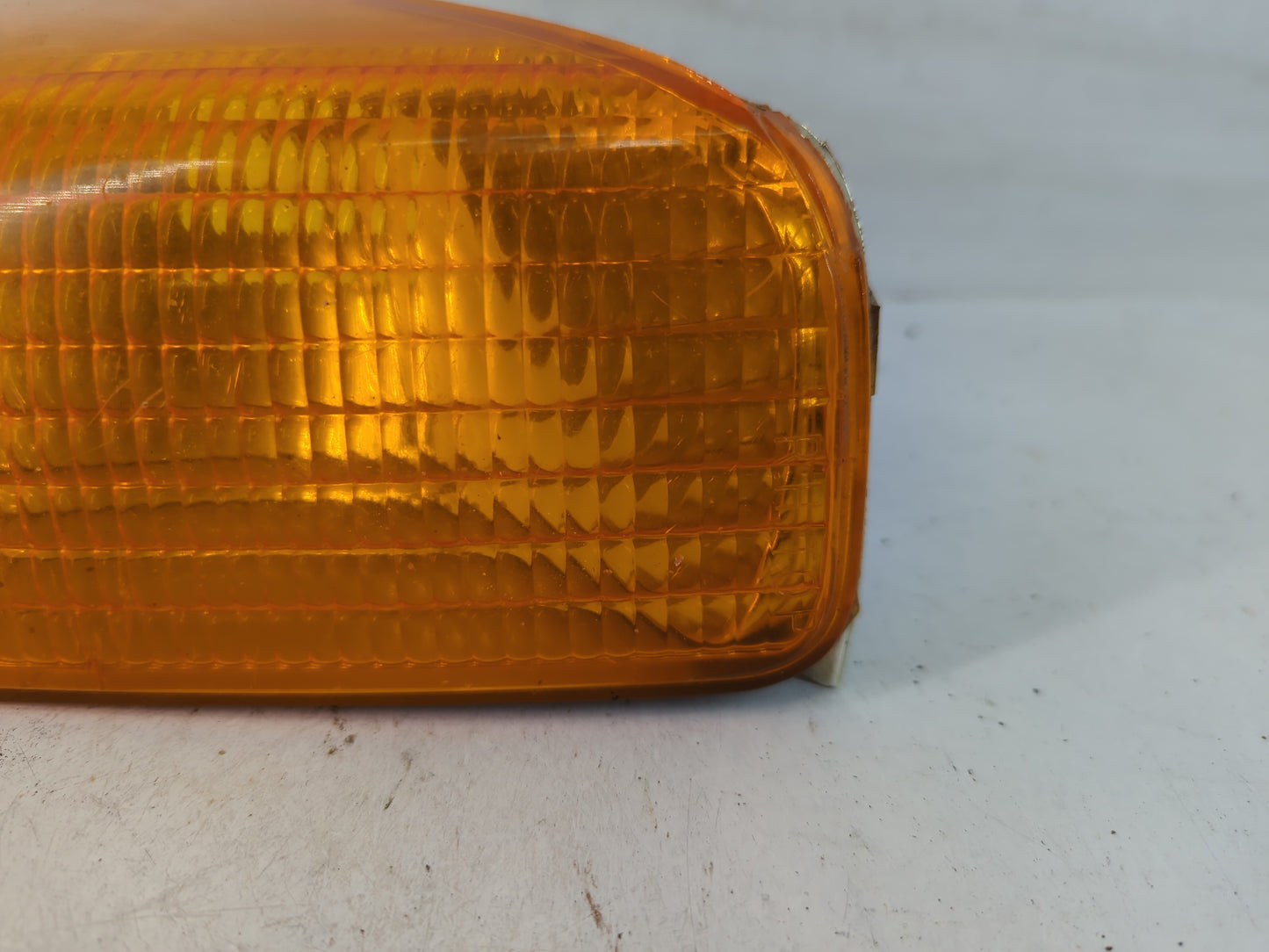 1989 Ford Bronco Tail Light Assembly Passenger Right OEM P/N:E59B-13215 AD SAE2AIP2RST-87 Fits OEM Used Auto Parts - Oemusedautoparts1.com
