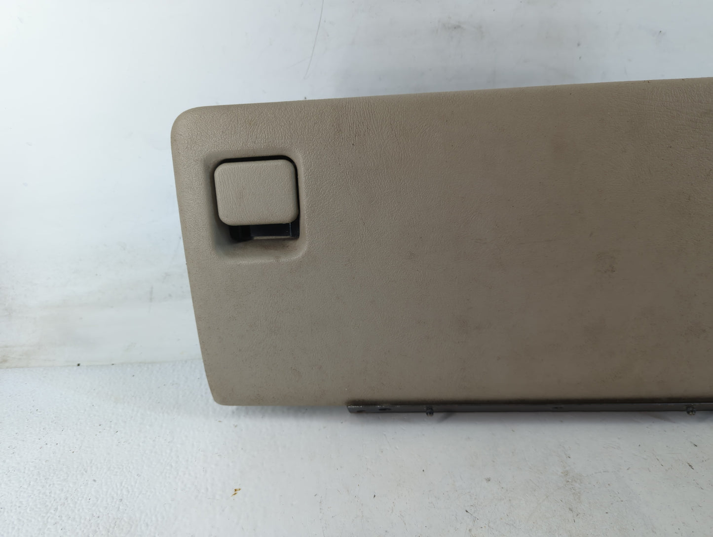 2002 Gmc Yukon Xl 1500 Passenger Glove Box Door Storage Compartment Grey - Oemusedautoparts1.com
