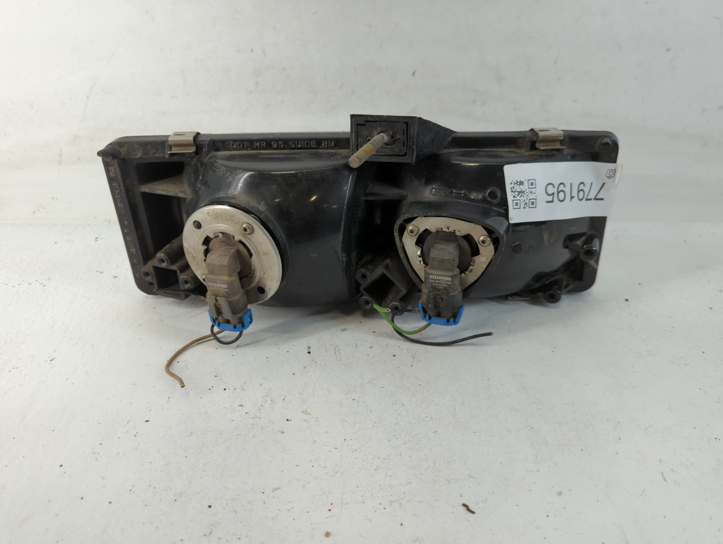 1995-2005 Chevrolet Astro Passenger Right Oem Head Light Headlight Lamp - Oemusedautoparts1.com