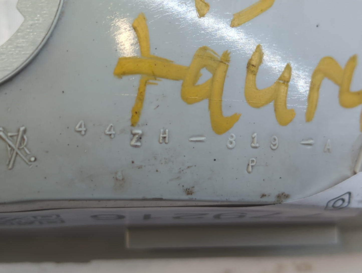 1994-1995 Ford Taurus Passenger Right Oem Head Light Headlight Lamp - Oemusedautoparts1.com