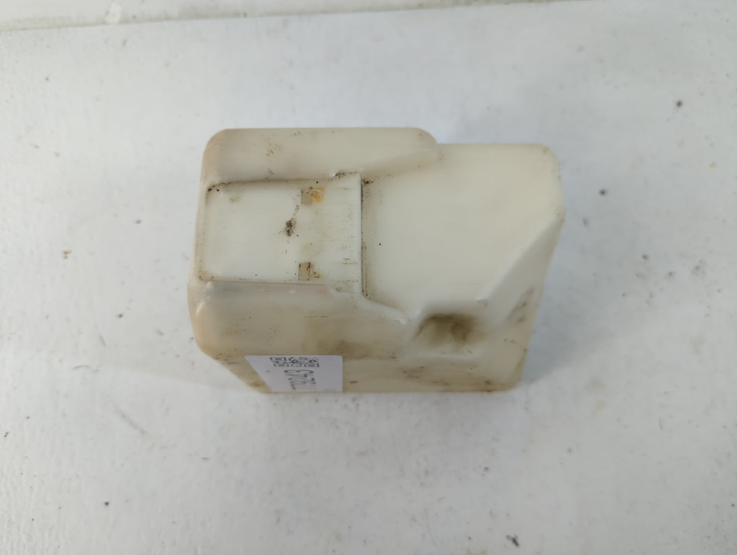 2000-2004 Toyota Avalon Radiator Coolant Overflow Expansion Tank Bottle - Oemusedautoparts1.com