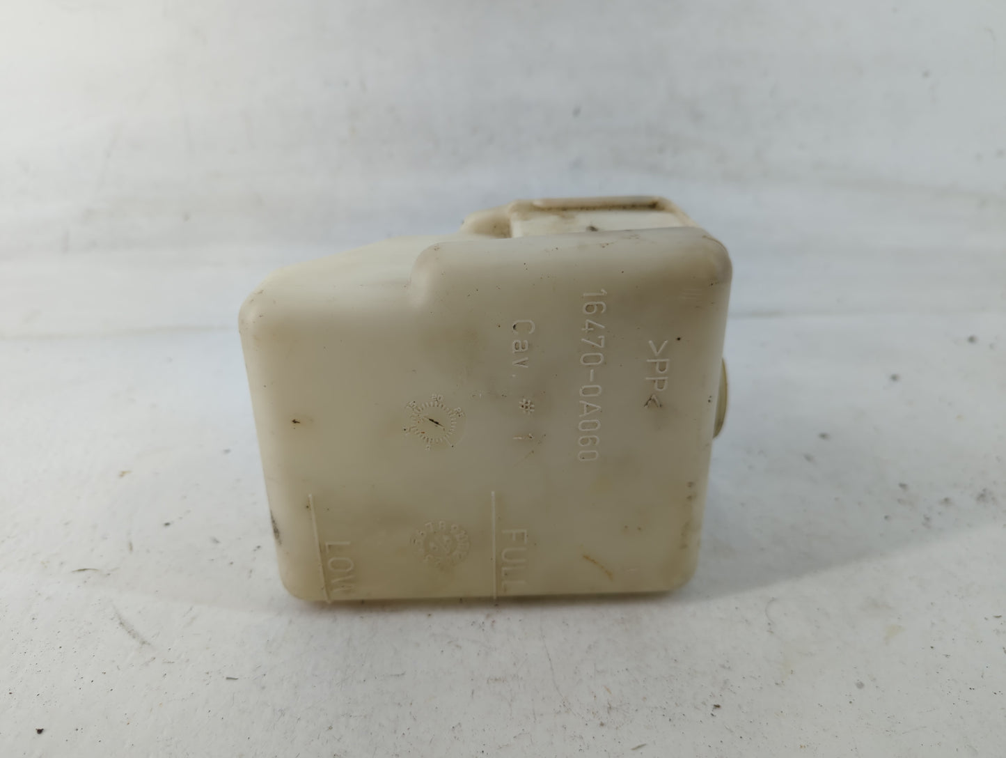 2000-2004 Toyota Avalon Radiator Coolant Overflow Expansion Tank Bottle - Oemusedautoparts1.com