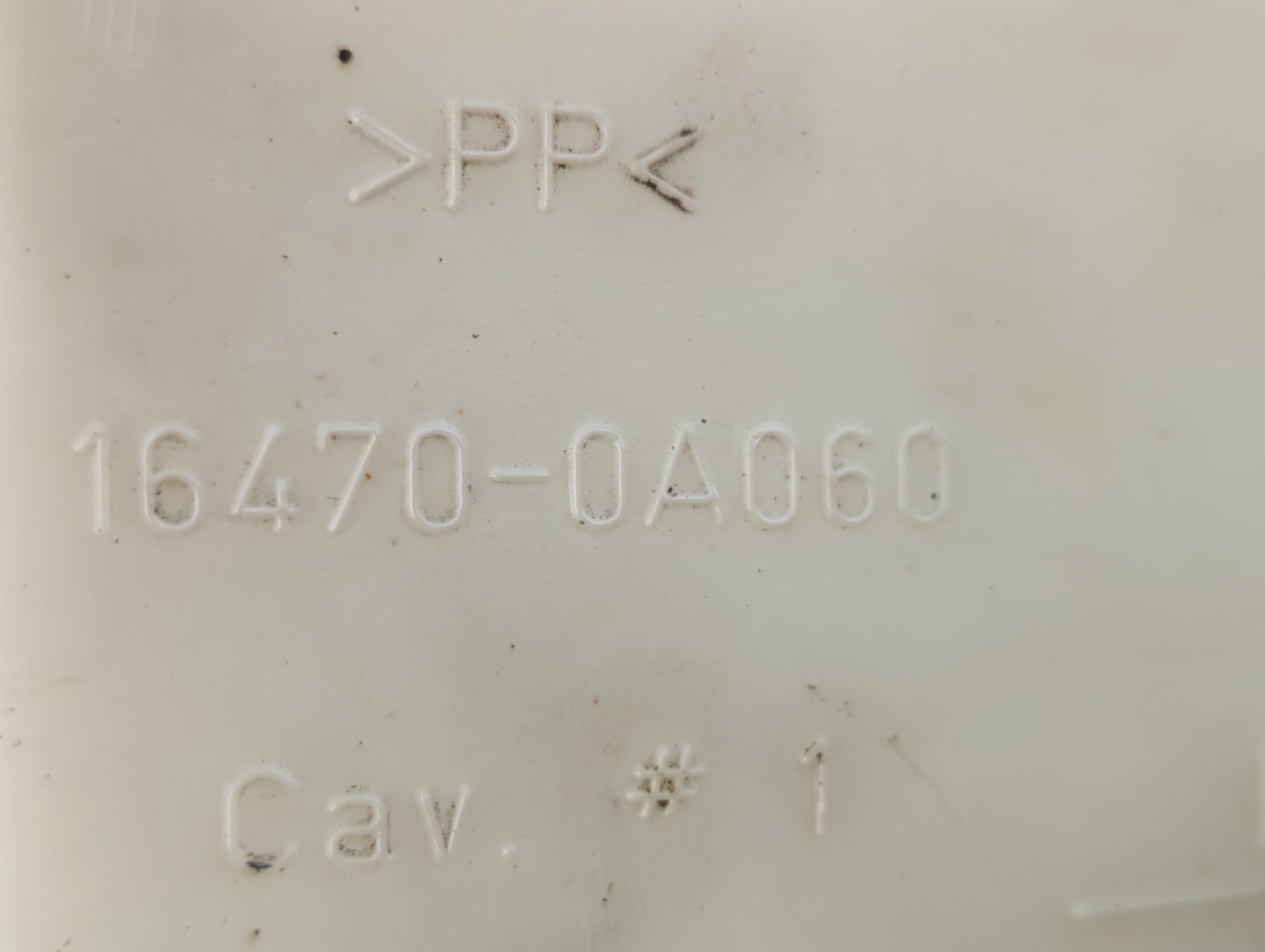 2000-2004 Toyota Avalon Radiator Coolant Overflow Expansion Tank Bottle - Oemusedautoparts1.com