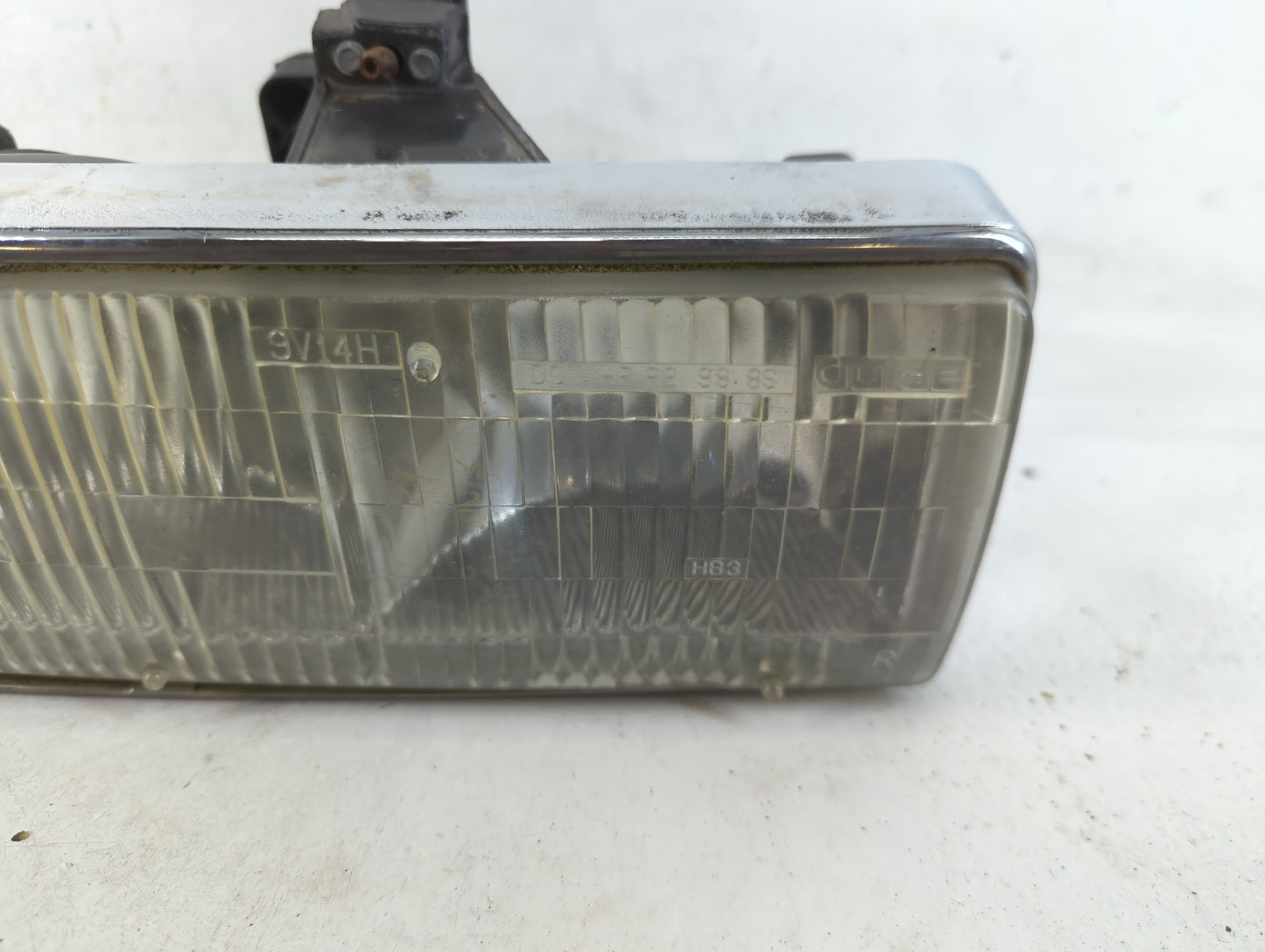 Gmc S10 Blazer Passenger Right Oem Head Light Headlight Lamp - Oemusedautoparts1.com