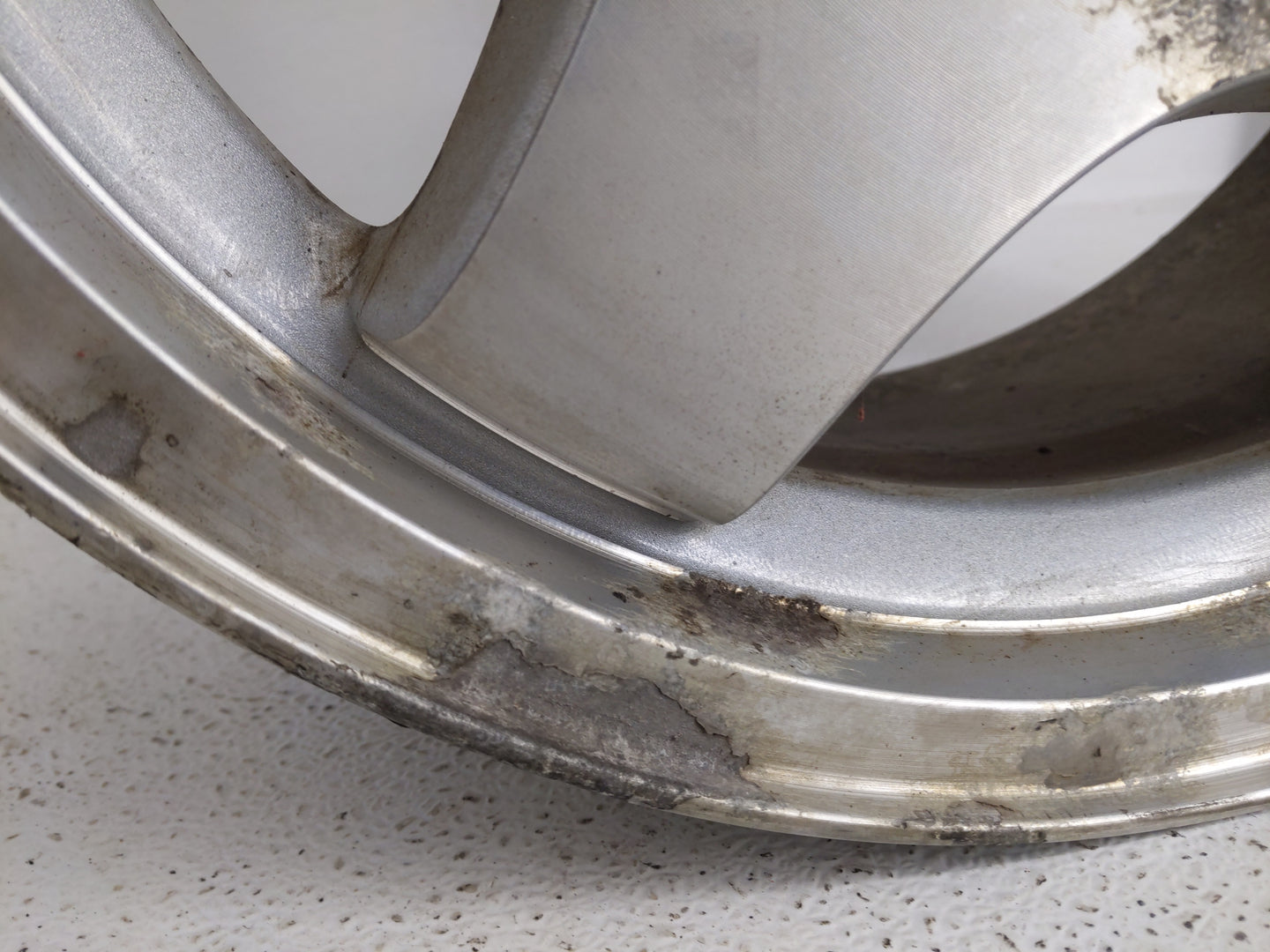 2001-2007 Chevrolet Monte Carlo Oem Wheel Rim - Oemusedautoparts1.com