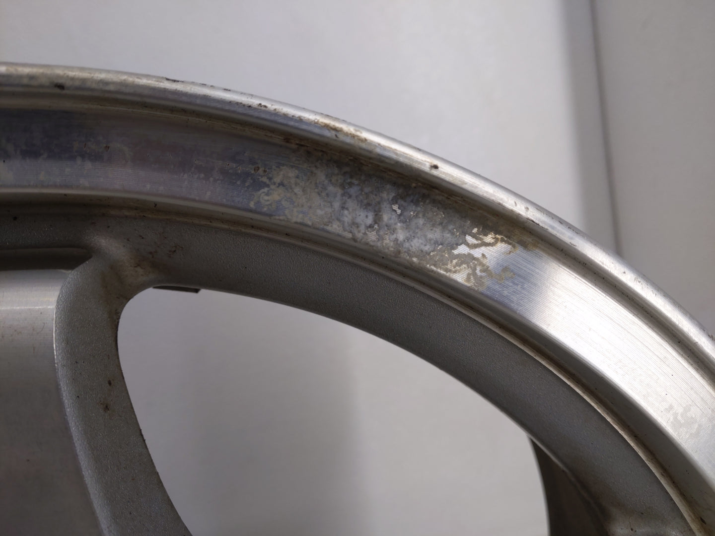 2001-2007 Chevrolet Monte Carlo Oem Wheel Rim - Oemusedautoparts1.com