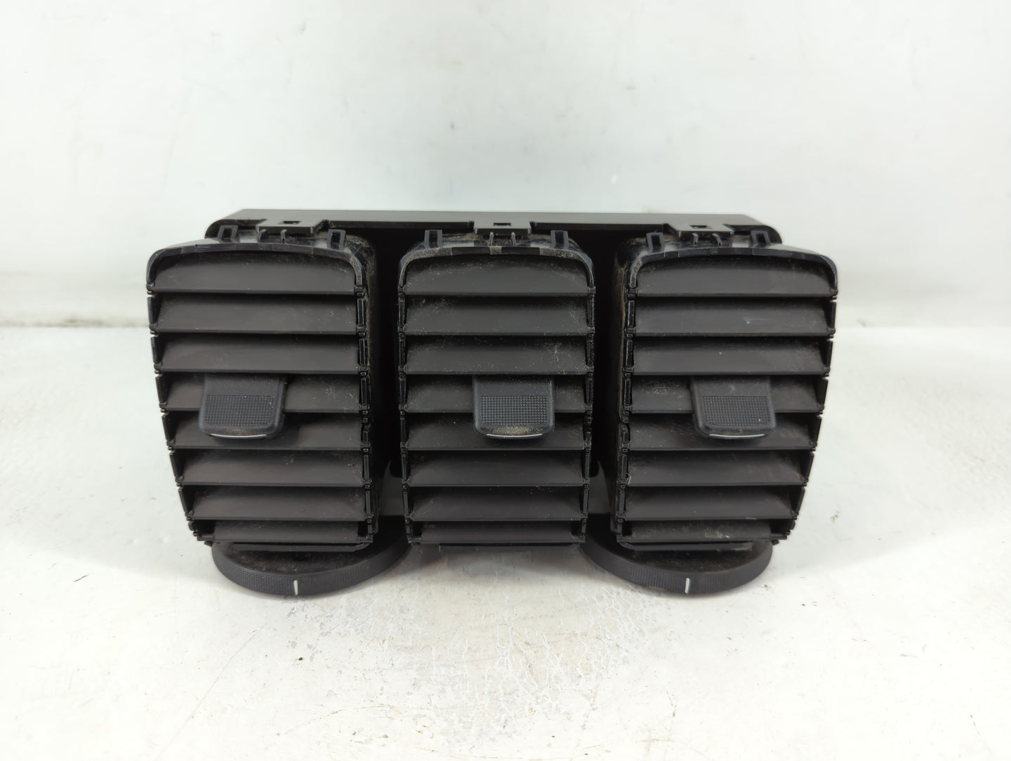 2011 Gmc Acadia AIRVEVTS - Oemusedautoparts1.com